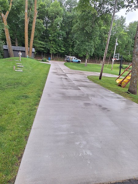 Driveway washing in mn how to treat oil rust and winter salt stains