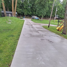 Driveway Washing in MN: How to Treat Oil, Rust, and Winter Salt Stains Thumbnail