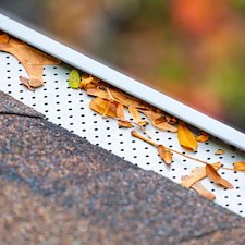 How Often Should You Clean Gutters in Minnesota? A Seasonal Checklist Thumbnail