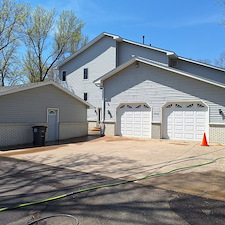 House-washing-on-lake-mille-lacs-lake 1