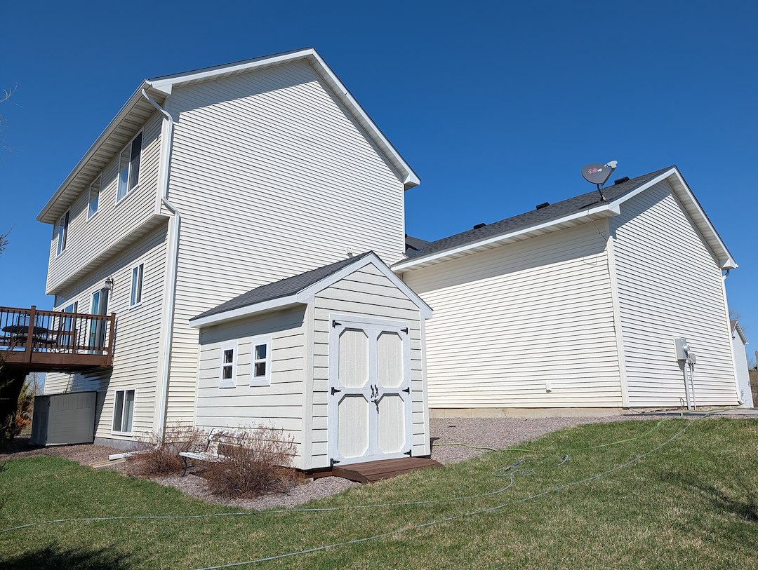 Three Story House Washing in Buffalo, MN Image