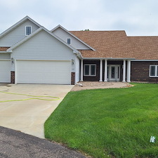 Top-Notch-House-Washing-and-Window-Cleaning-in-Clearwater-MN 1